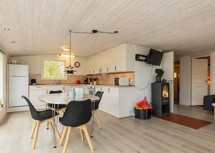 別荘 Beachfront Bliss In Albaek - By Traum *